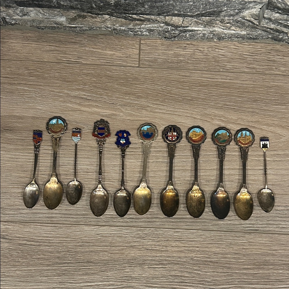 Vintage‎ Collectible Souvenir Spoons Set of 11 Australia/Wales/Scotland